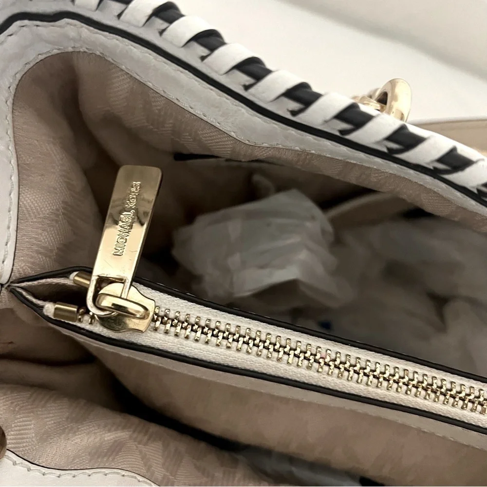 Michael Kors Straw Rosalie Tote EUC Handbag with White Leather Straps and Gold